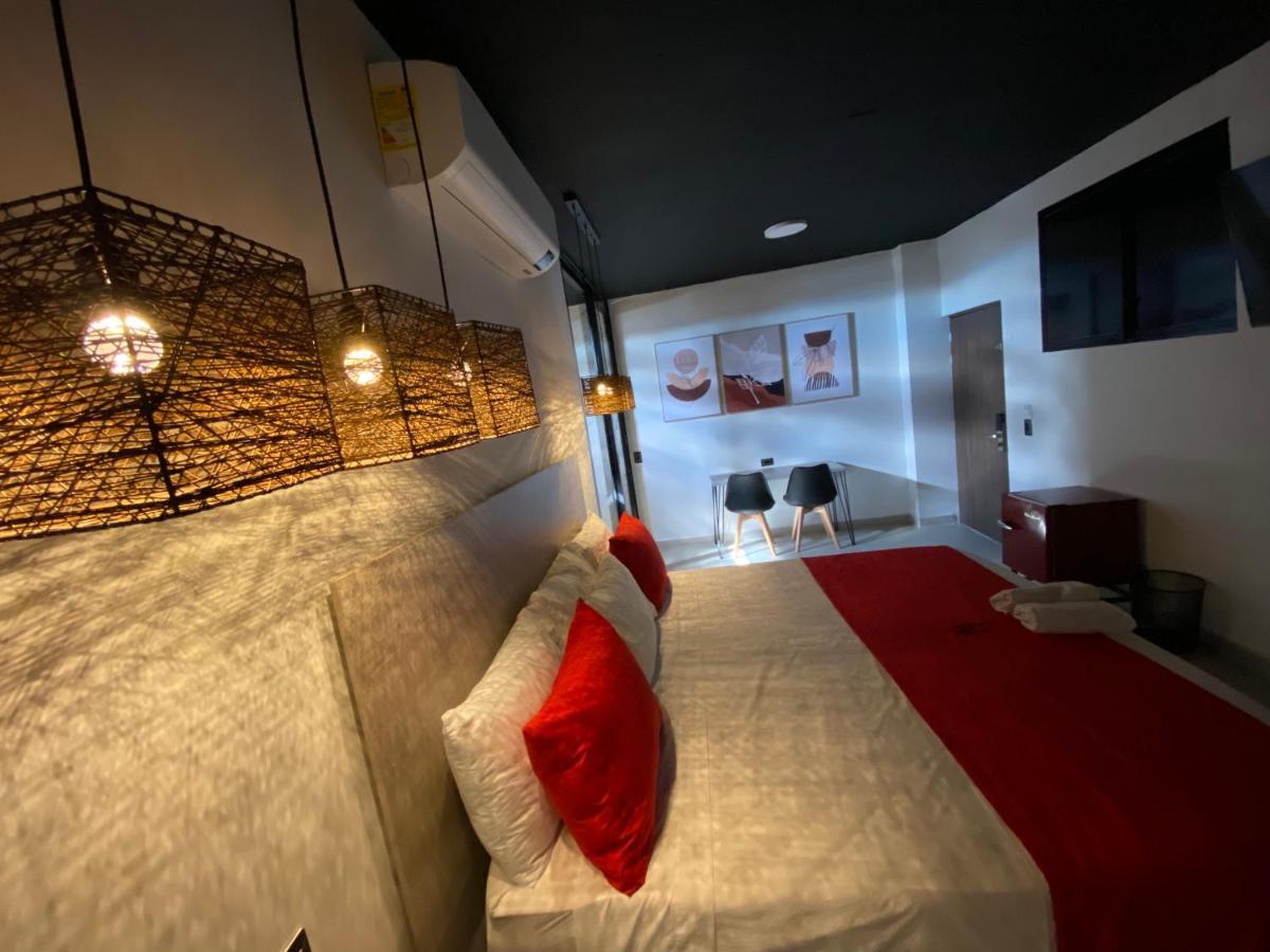 Calle Real -